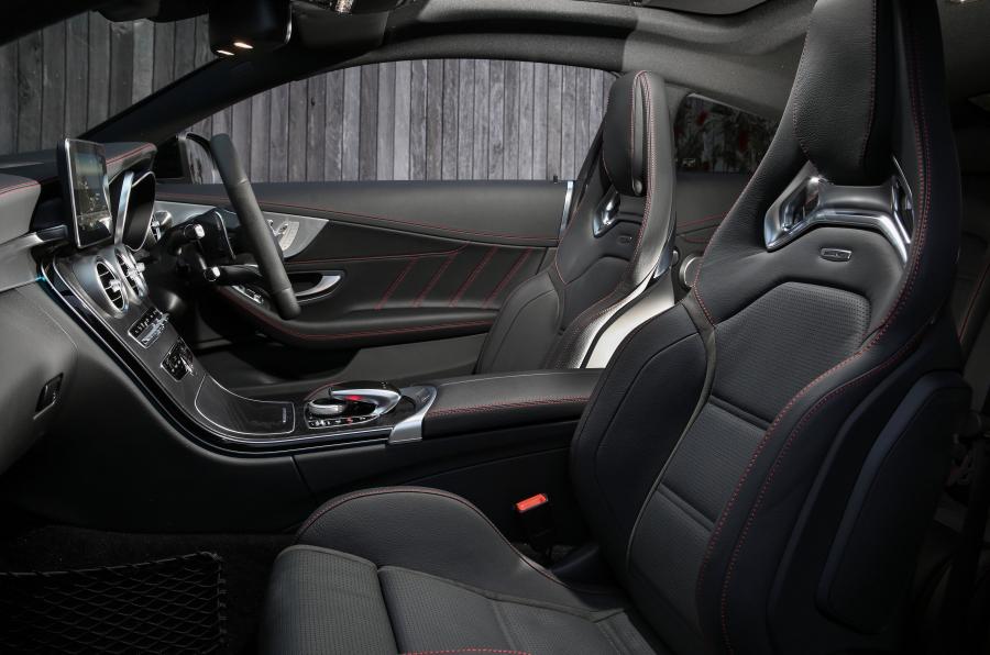 Интерьер Mercedes-AMG C43 4Matic Coupe 2016 года  (AU) (фото 7 из 30)
